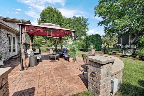Exterior - 10616 Willow Ave, Mokena, IL 60448 photo 4 of 8