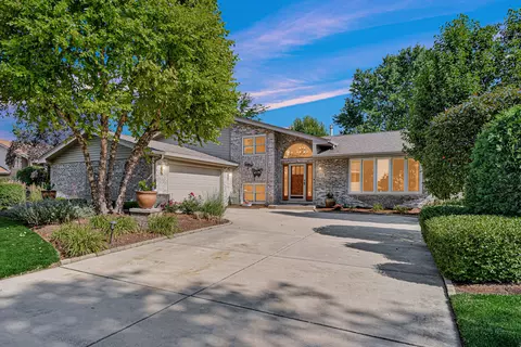 10616 Willow Ave, Mokena, IL 60448