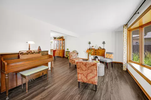 Living - 10616 Willow Ave, Mokena, IL 60448 photo 1 of 2