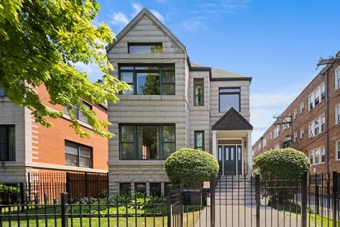 925 E 49th St, Chicago, IL 60615