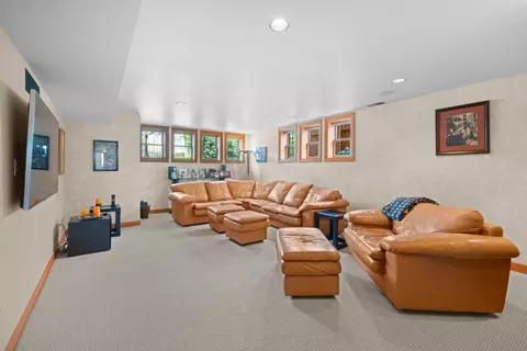 925 E 49th St, Chicago, IL 60615 photo 20