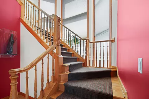925 E 49th St, Chicago, IL 60615 photo 9