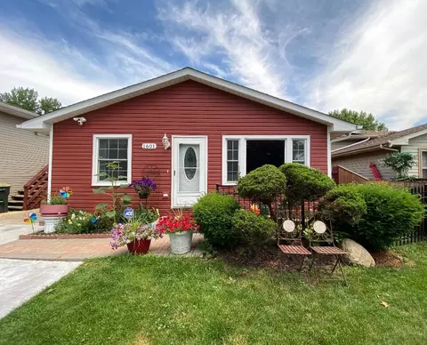 1601 Cherokee Dr, Round Lake Beach, IL 60073