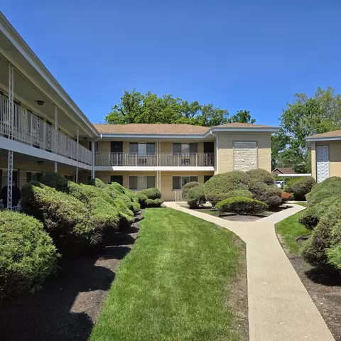 1041 N Northwest Hwy #A4, Park Ridge, IL 60068