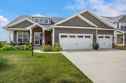 97 Shiloh Dr, Savoy, IL 61874