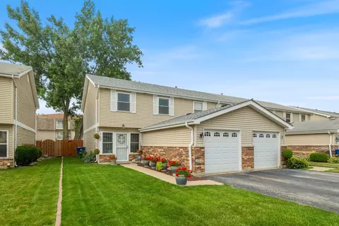 2626 E Martha Pl, Burnham, IL 60633