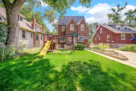 Exterior - 9146 S Hamilton Ave, Chicago, IL 60643 photo 5 of 7