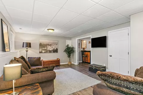 105 Devonshire Dr, Dekalb, IL 60115 photo 27