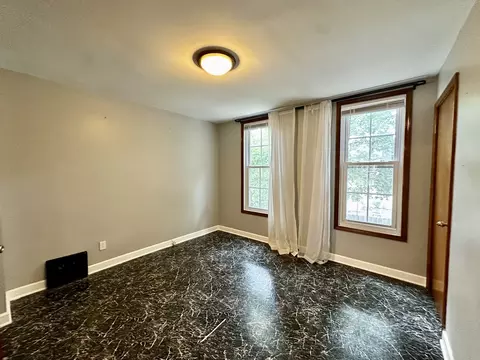 Bedroom - 39 Leonard St, Elgin, IL 60123 photo 5 of 10