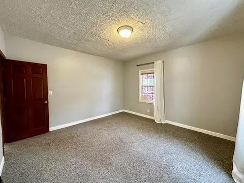 Bedroom - 39 Leonard St, Elgin, IL 60123 photo 3 of 10