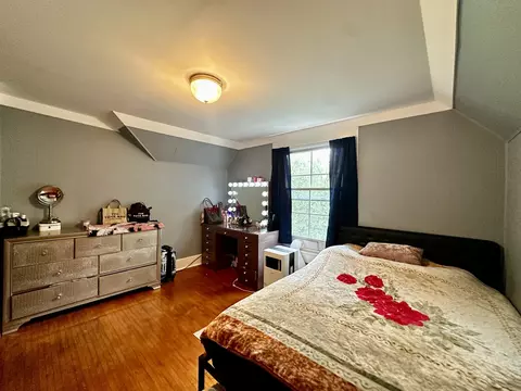 Bedroom - 39 Leonard St, Elgin, IL 60123 photo 8 of 10