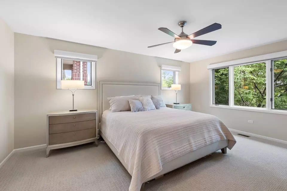 Bedroom - 4316 W Summerdale Ave, Chicago, IL 60630 photo 1 of 4