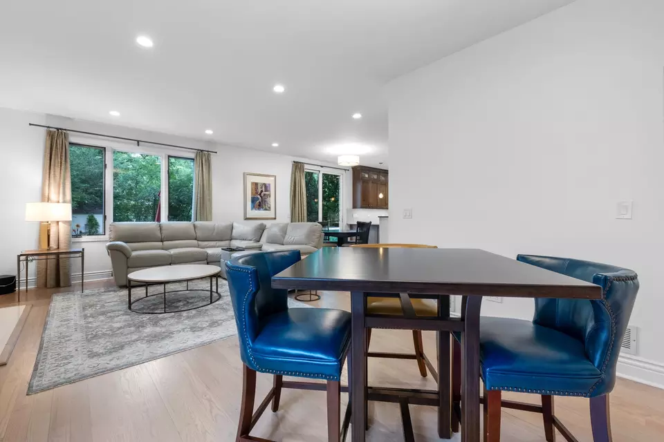 Dining - 4316 W Summerdale Ave, Chicago, IL 60630 photo 6 of 7