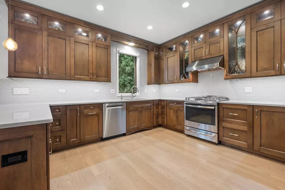 Kitchen - 4316 W Summerdale Ave, Chicago, IL 60630 photo 1 of 4