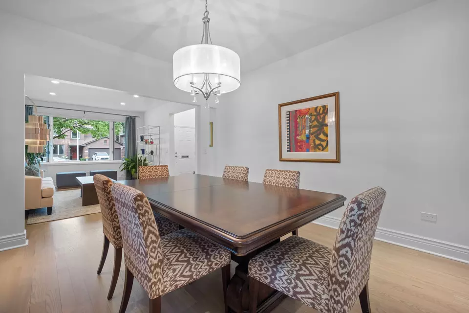 Dining - 4316 W Summerdale Ave, Chicago, IL 60630 photo 5 of 7