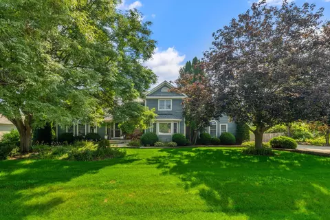 8 N215 Peppertree Ct, Elgin, IL 60124