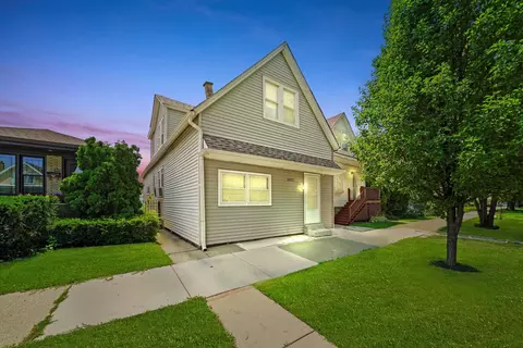 3927 W 56th St, Chicago, IL 60629