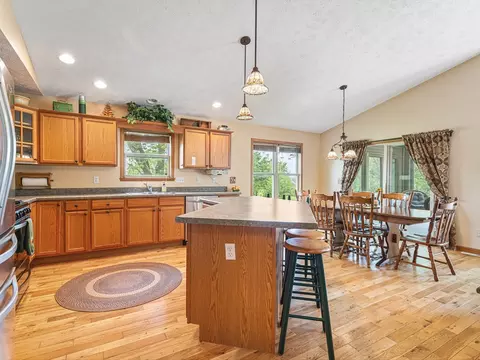 1375 Coven Cir, Davis, IL 61019 photo 11