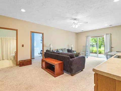 1375 Coven Cir, Davis, IL 61019 photo 24