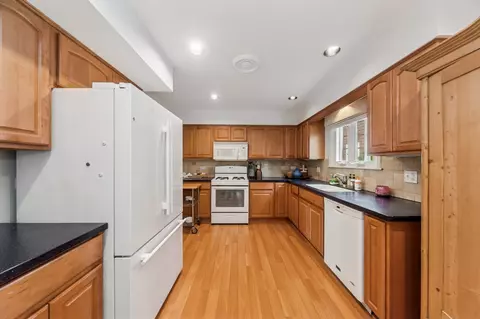 72 Atteridge Rd, Lake Forest, IL 60045 photo 8