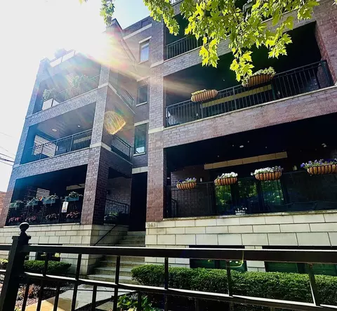 843 W Fletcher St #1E, Chicago, IL 60657