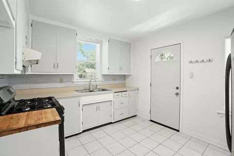 21149 Main St, Matteson, IL 60443 photo 12