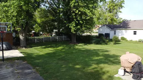 240 E 3rd Ave, Clifton, IL 60927 photo 6