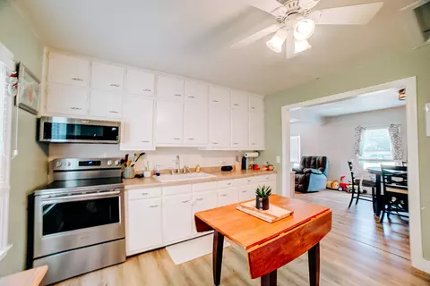 240 E 3rd Ave, Clifton, IL 60927 photo 18