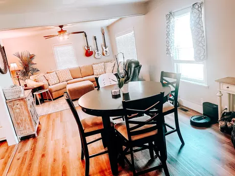 240 E 3rd Ave, Clifton, IL 60927 photo 9