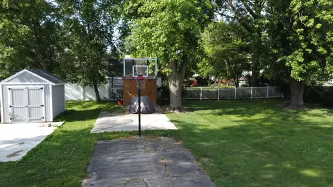 240 E 3rd Ave, Clifton, IL 60927 photo 5