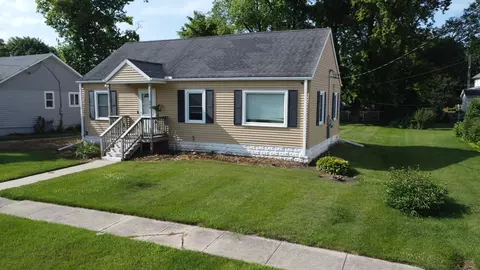 240 E 3rd Ave, Clifton, IL 60927 photo 3