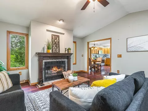Living - 384 Orleans Dr, Davis, IL 61019 photo 1 of 9