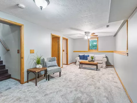 Living - 384 Orleans Dr, Davis, IL 61019 photo 7 of 9