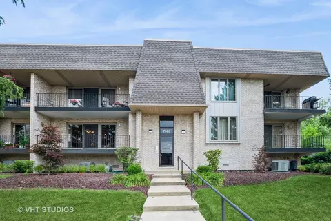 7925 W 157th St #1N, Orland Park, IL 60462