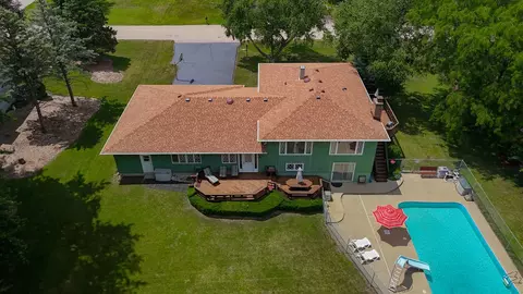 View/Area - 10 S125 Springbrook Dr, Naperville, IL 60565 photo 1 of 4