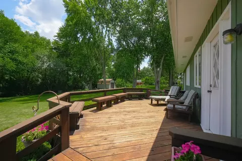 Exterior - 10 S125 Springbrook Dr, Naperville, IL 60565 photo 3 of 12