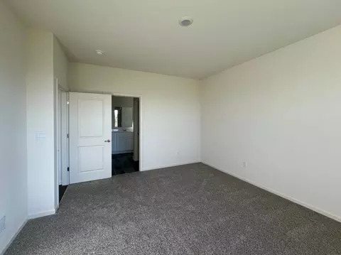 Bedroom - 1255 Wild Tulip Ct, Bartlett, IL 60103 photo 6 of 7