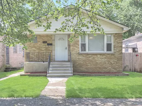8128 S Dobson Ave, Chicago, IL 60619