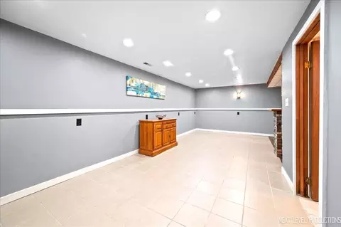 1885 Monday Dr, Elgin, IL 60123 photo 14