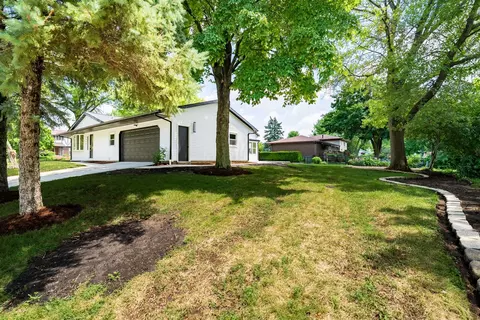 Exterior - 1717 Liston Ct, Normal, IL 61761 photo 8 of 15