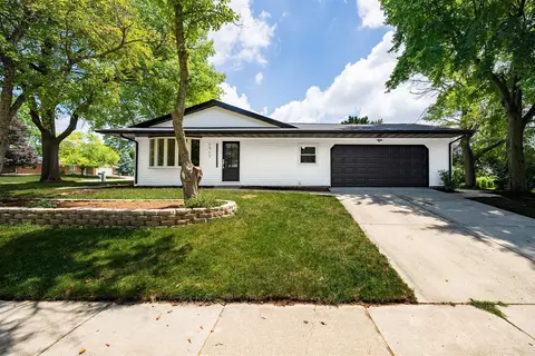 Exterior - 1717 Liston Ct, Normal, IL 61761 photo 4 of 15