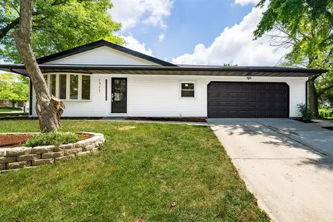 Exterior - 1717 Liston Ct, Normal, IL 61761 photo 5 of 15