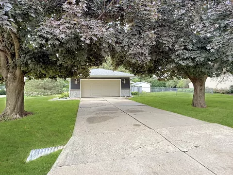 Exterior - 701 E Soper St, Winnebago, IL 61088 photo 3 of 10