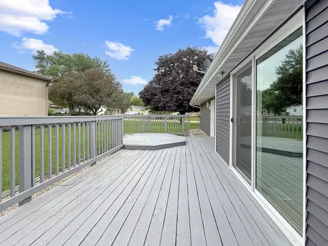 Exterior - 701 E Soper St, Winnebago, IL 61088 photo 5 of 10