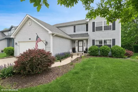 3175 N Magnolia Ln, Wadsworth, IL 60083