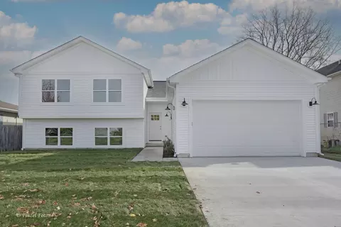 1317 Sage Ln, Harvard, IL 60033