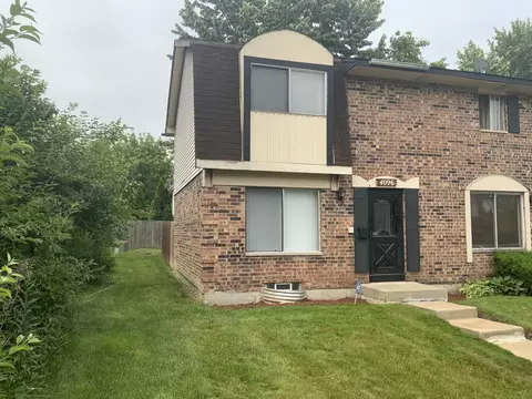 4096 Appleby Ln, Richton Park, IL 60471