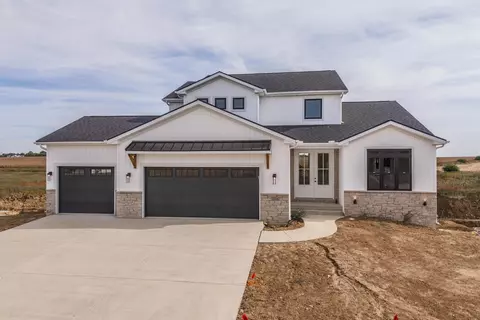 1004 Mount Carmel Rd, Bloomington, IL 61705