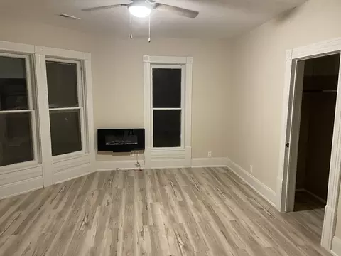 Living - 355 N 5th St, Sheldon, IL 60966 photo 4 of 4