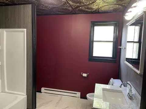 Bath - 355 N 5th St, Sheldon, IL 60966 photo 2 of 6